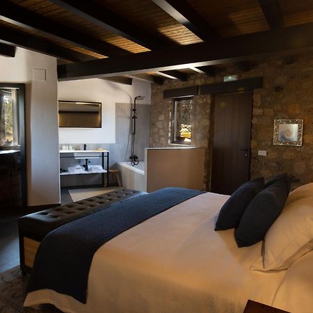 Aqua Et Oleum Hotel Villamiel Bilik gambar