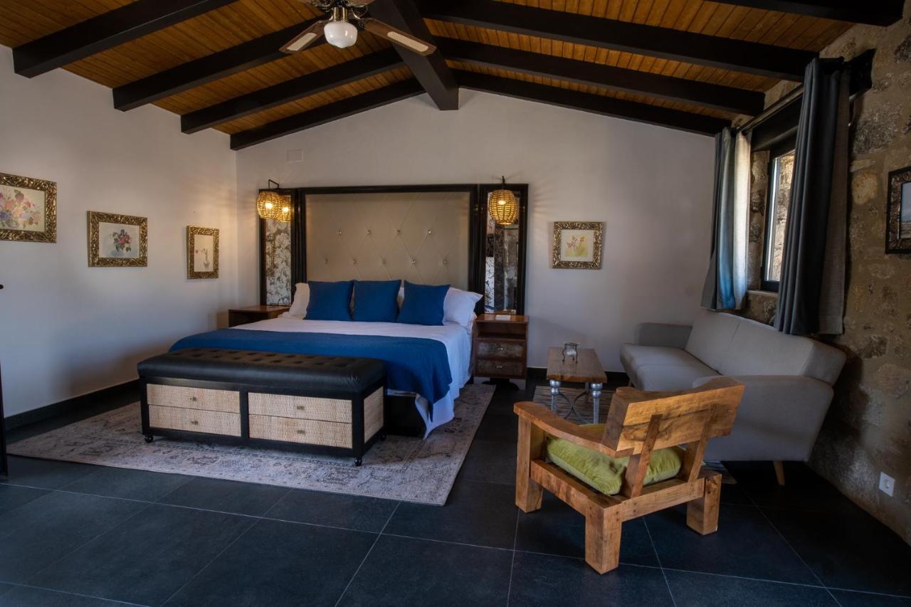 Aqua Et Oleum Hotel Villamiel Bilik gambar