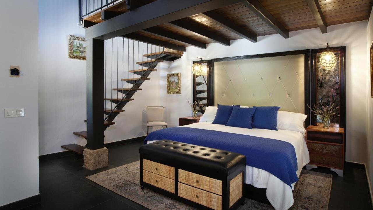 Aqua Et Oleum Hotel Villamiel Bilik gambar