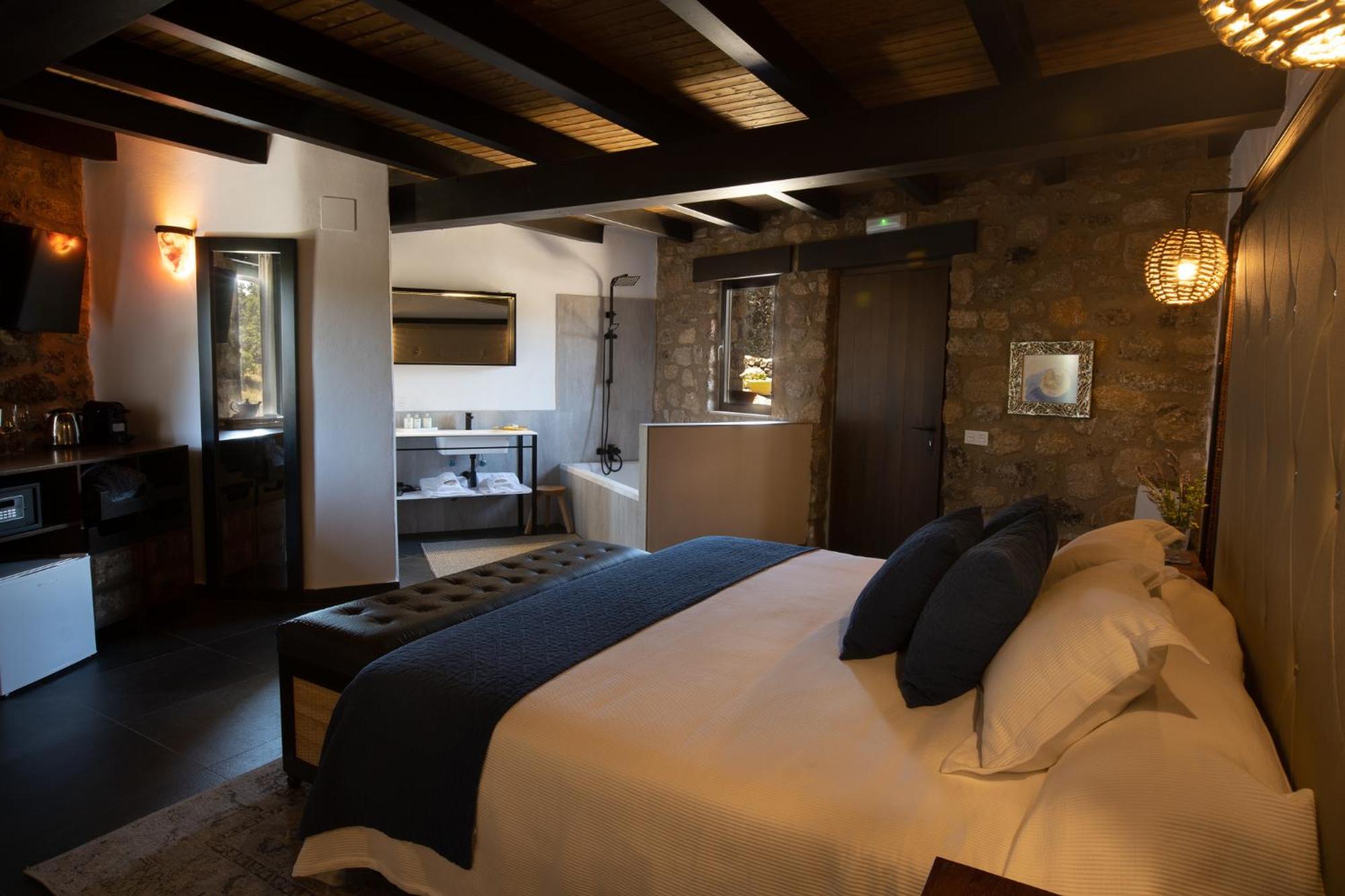 Aqua Et Oleum Hotel Villamiel Bilik gambar
