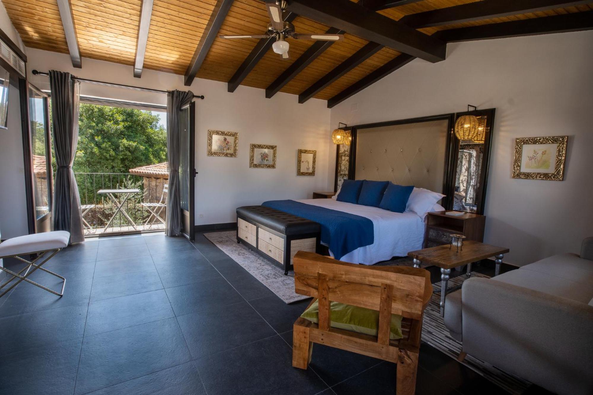 Aqua Et Oleum Hotel Villamiel Bilik gambar